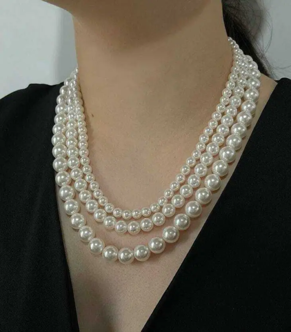 Graceful 3-Line Moti Mala - Image 2