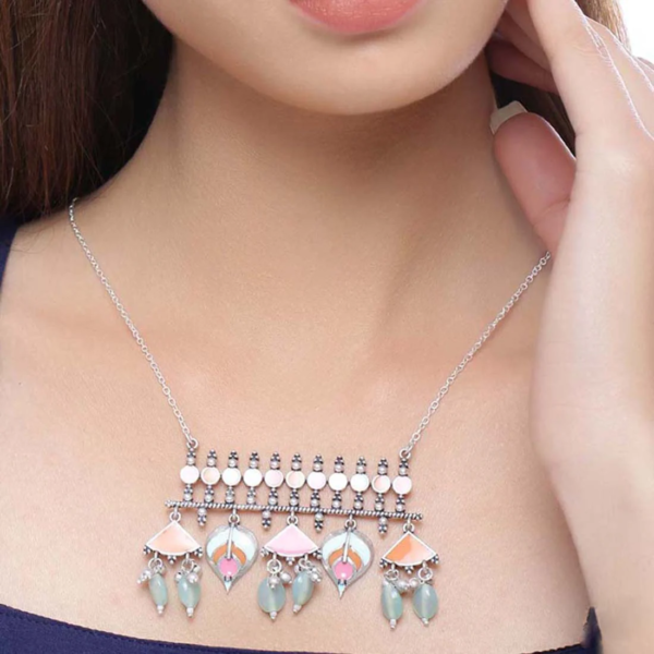VV Sujain Womans Necklace