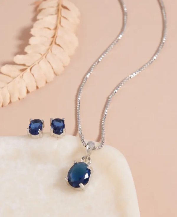 Blue Sparkle Pendant Set
