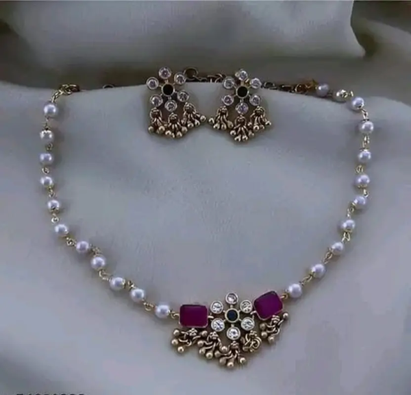 Maharani Pearl Glow Set - Image 2