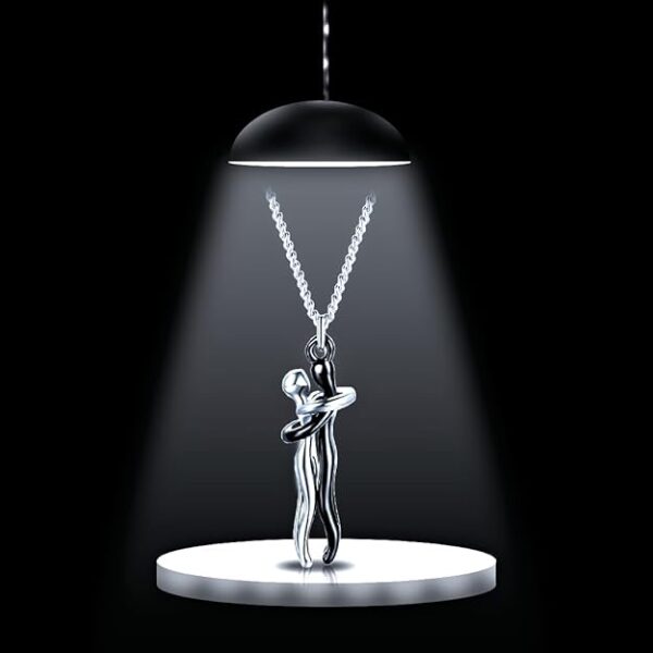 Couple Hug Pendant - Image 4