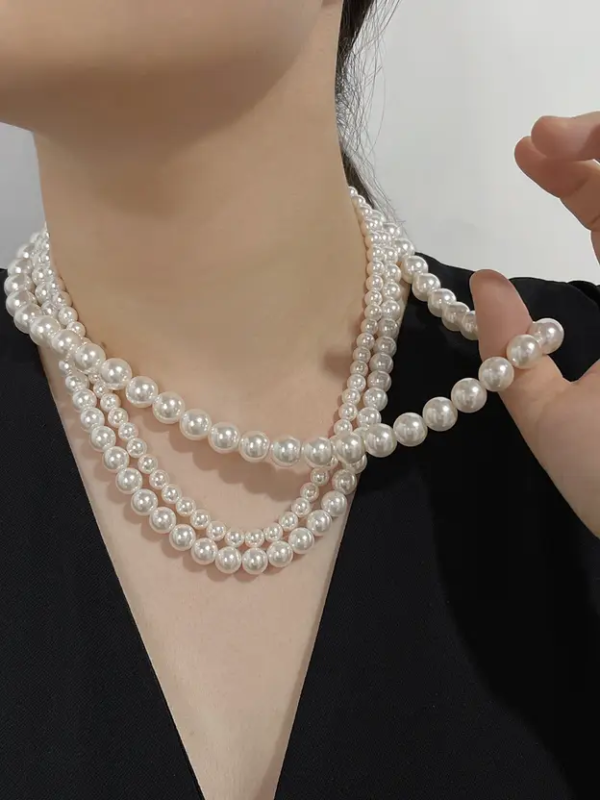 Graceful 3-Line Moti Mala - Image 3