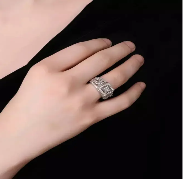 Glamora Ring - Image 4